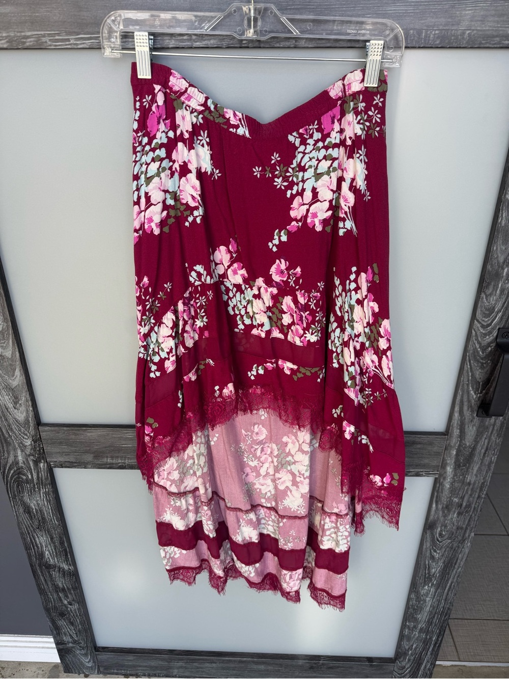 Express XS Burgundy Floral High Low Skirt Lace Trim Boho
